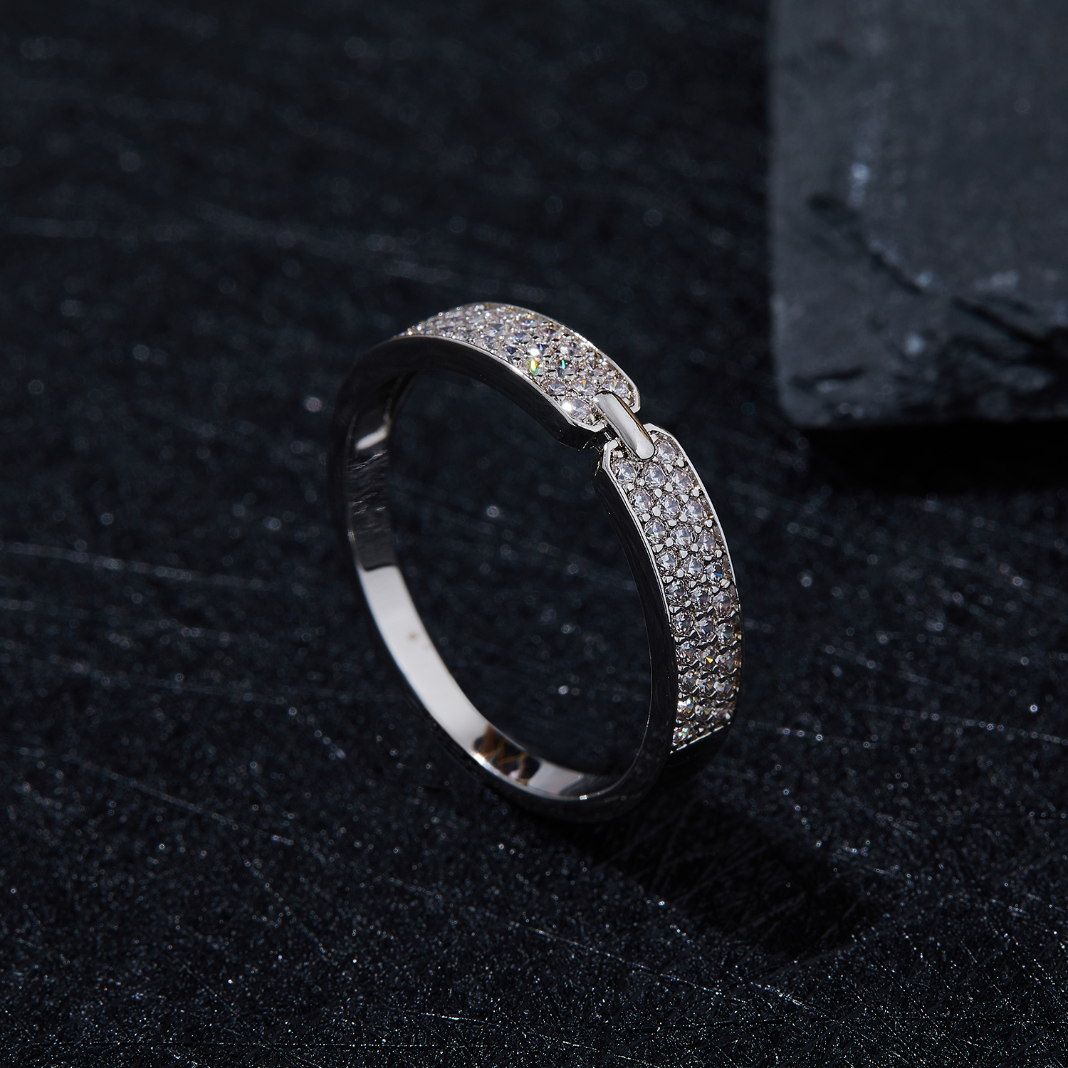 Juneau S925 Silver plated platinum Mosan Diamond ring row ring - Jewellery